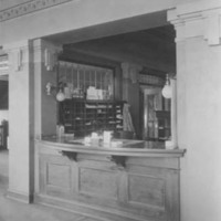 http://www.oberlinlibstaff.com/omeka203/plugins/Dropbox/files/charging_desk_13.jpg