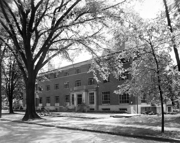 Fairchild_Hall_Princehorn_c1949_thumb.jpg